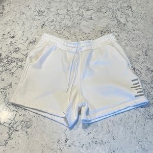 Lululemon Loungeful High-Rise Sweatpant Soft Graphic Shorts Women’s Size 8 WHT